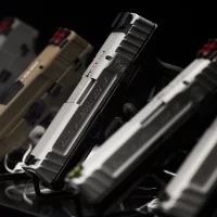 Pistolets & Revolvers